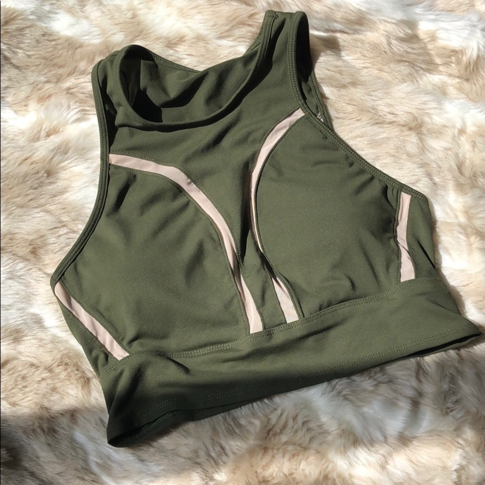 Fabletics sports bra top